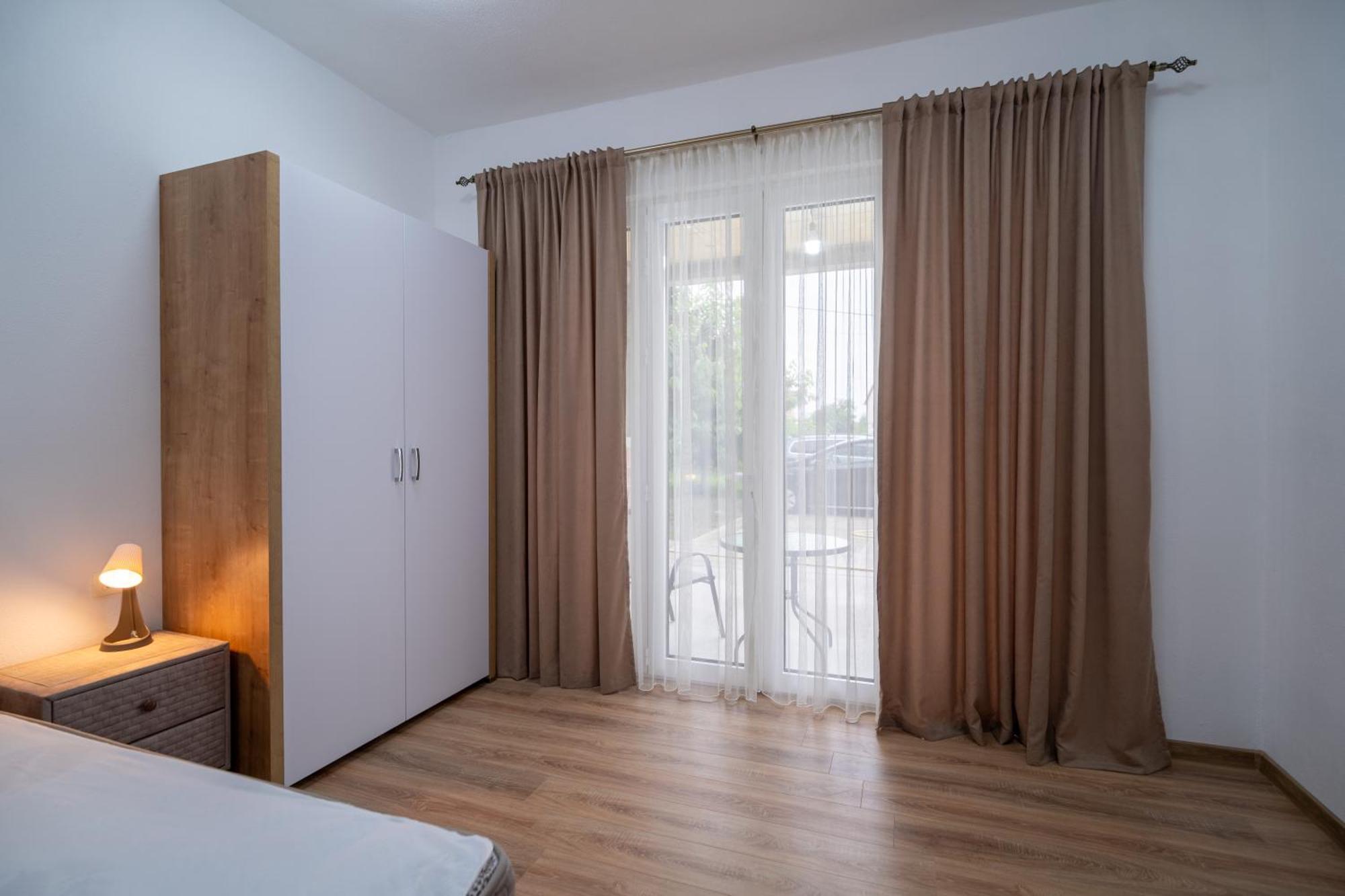 Dane Apartment Airport Podgorica Mitrovici  المظهر الخارجي الصورة